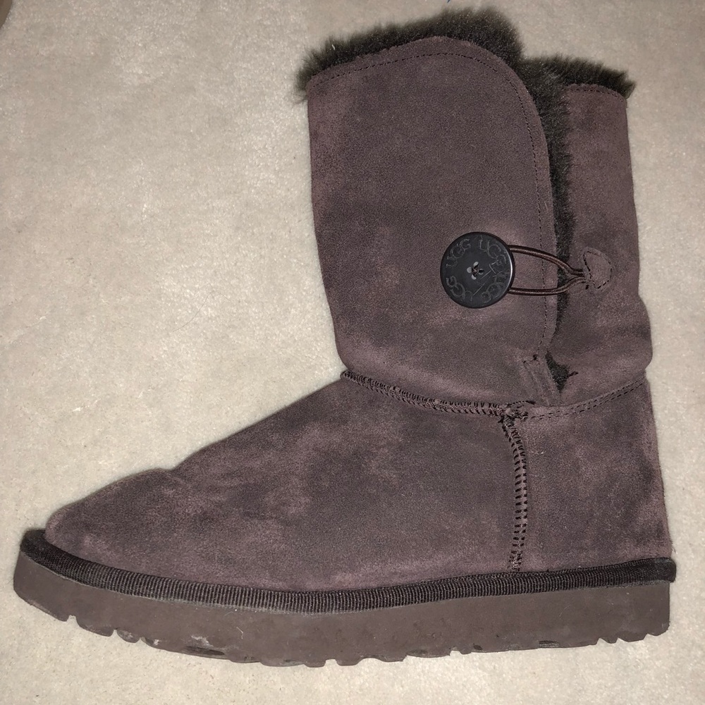 Brown/ burgundy uggs